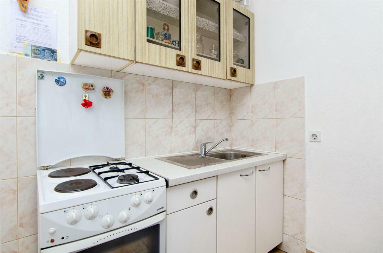 Apartments Ban Дуги Рат Екстериор снимка
